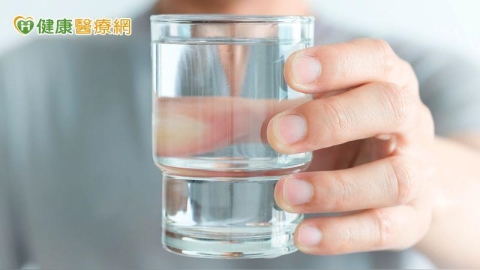 「這8種人」比一般人更容易得到慢性腎臟病！　醫教護腎守則