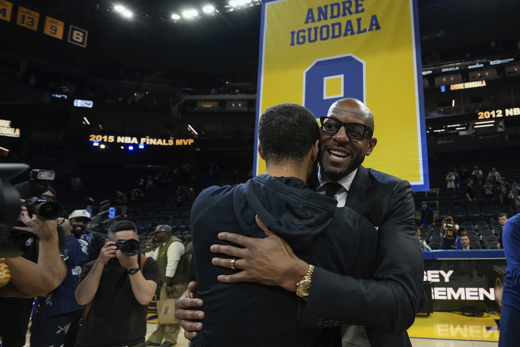 NBA(影)／勇士退休王朝大功臣背號　未來不會再有9號球員