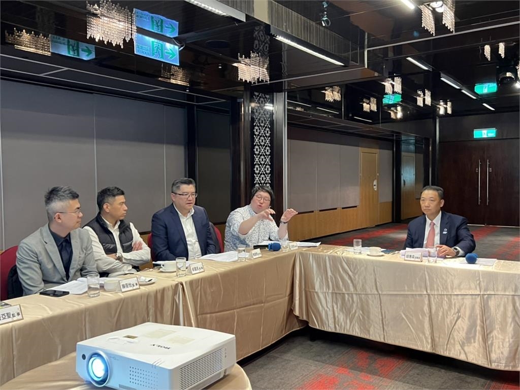 再生能源售電業近百家　公會憂RE30「電力分艙」衝擊大籲暫緩！ 