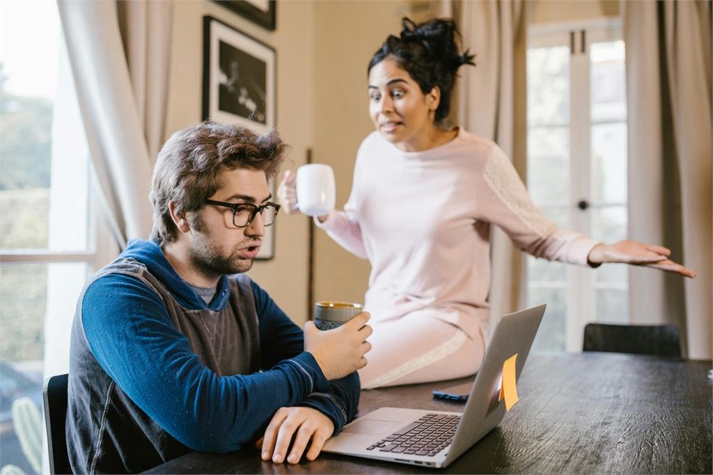  嫁老公還是當女傭？人妻8年0家用「每天忙15hr」反遭酸啃老！