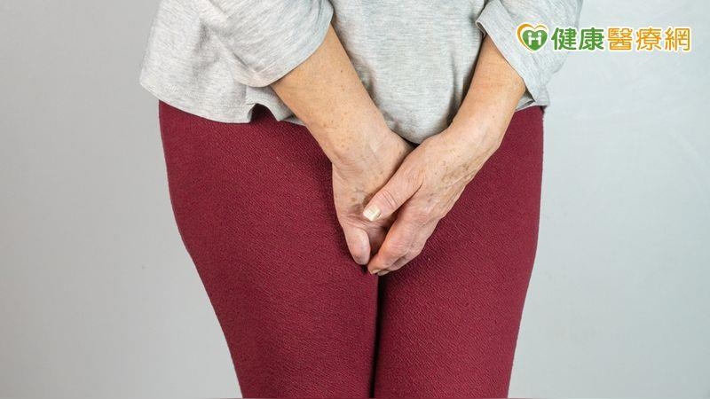 50歲婦午茶喝到一半「還沒到廁所就尿出來」 就醫才知罹膀胱過動症 50歲婦午茶喝到一半「還沒到廁所就尿出來」 就醫才知罹膀胱過動症