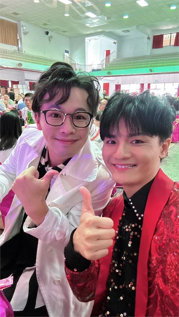 木工歌手自揭兒時「1病症」被欺負過往!陳思瑋罕吐國中才會九九乘法表