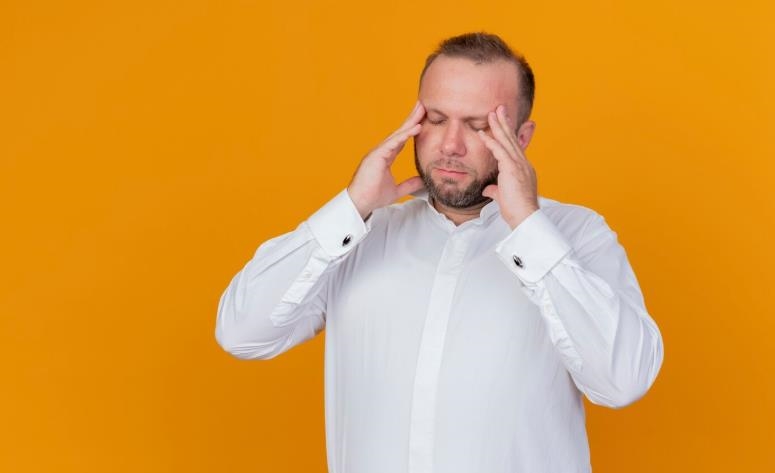 30歲男頭痛找不出原因?做減重手術才改善 醫:當心血脂超標血管發炎