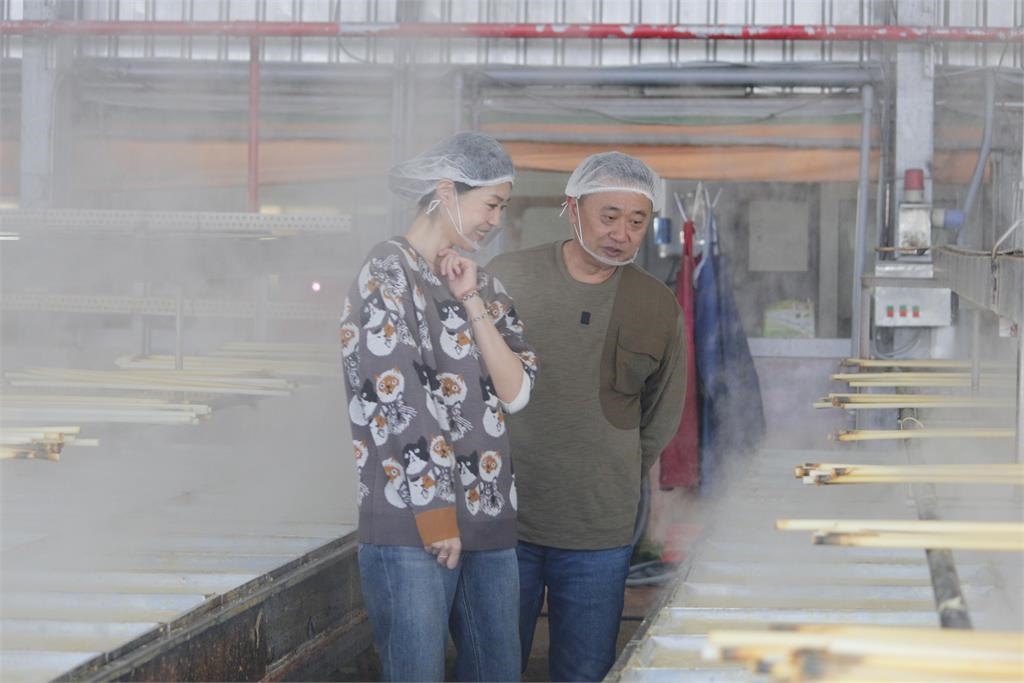 金曲歌后曹雅雯外景節目出事了！1舉動「臉部扭曲」當場秒變臉曝：真實情況