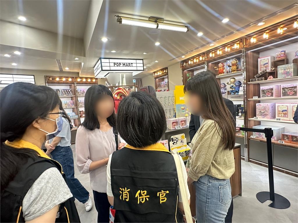 快新聞／Lisa最愛的LABUBU太夯！網購盜版、詐騙多　北市法務局教避雷訣竅