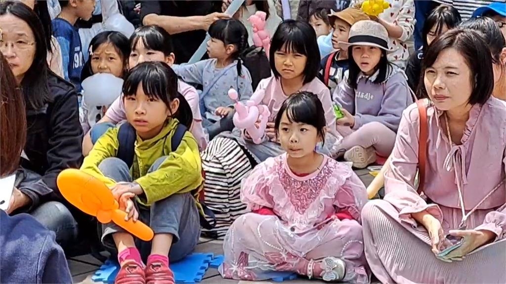 連假去哪玩？宜蘭傳藝中心湧人潮　野柳地質公園有優惠活動又豐富