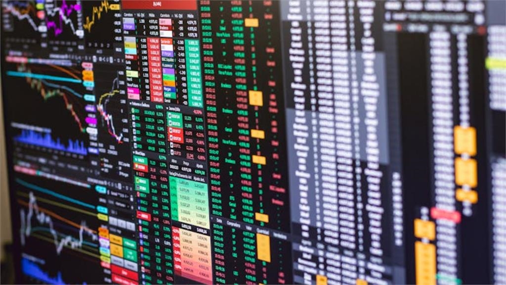 台股崩跌「這2檔」沒鎖死！486先生曝「投資3階段」豪砸1.2億：輸贏很有力