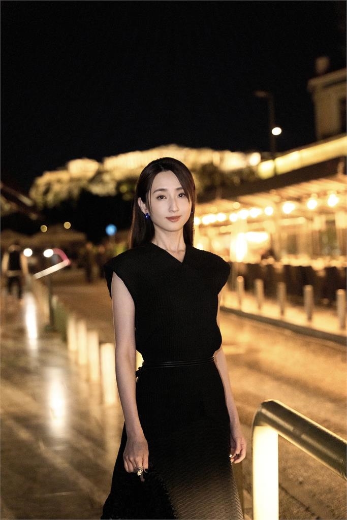 40歲柯佳嬿無預警「離開台灣」宣布好消息!不藏了親揭:戒不了這一味