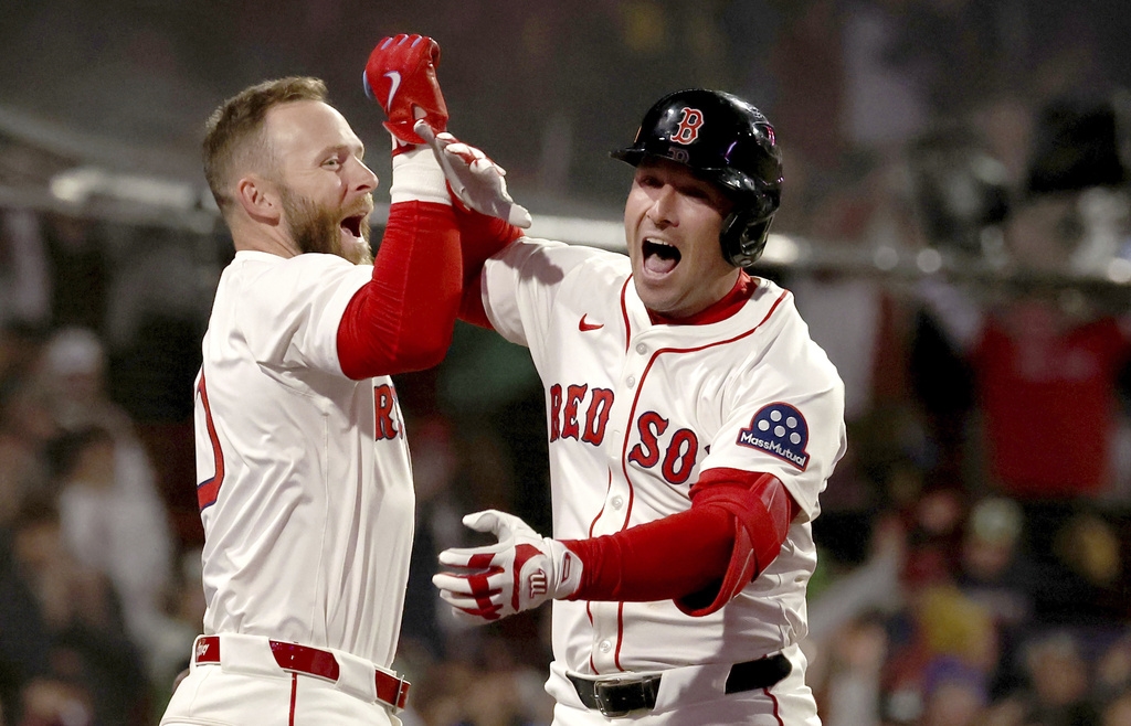 MLB(影)/紅襪專職DH本季首轟出爐! 單日猛敲5安打雙重賽橫掃紅雀