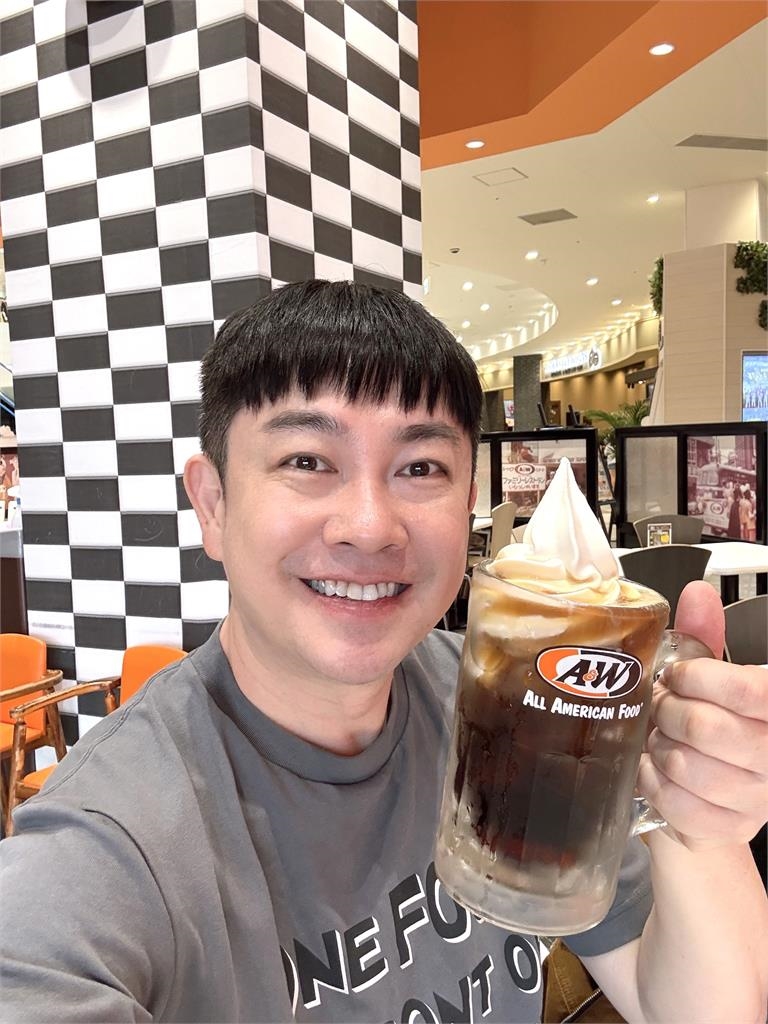 彩妝大師賺翻了震撼宣布離開台灣!李明川:50歲大禮延遲20年圓夢