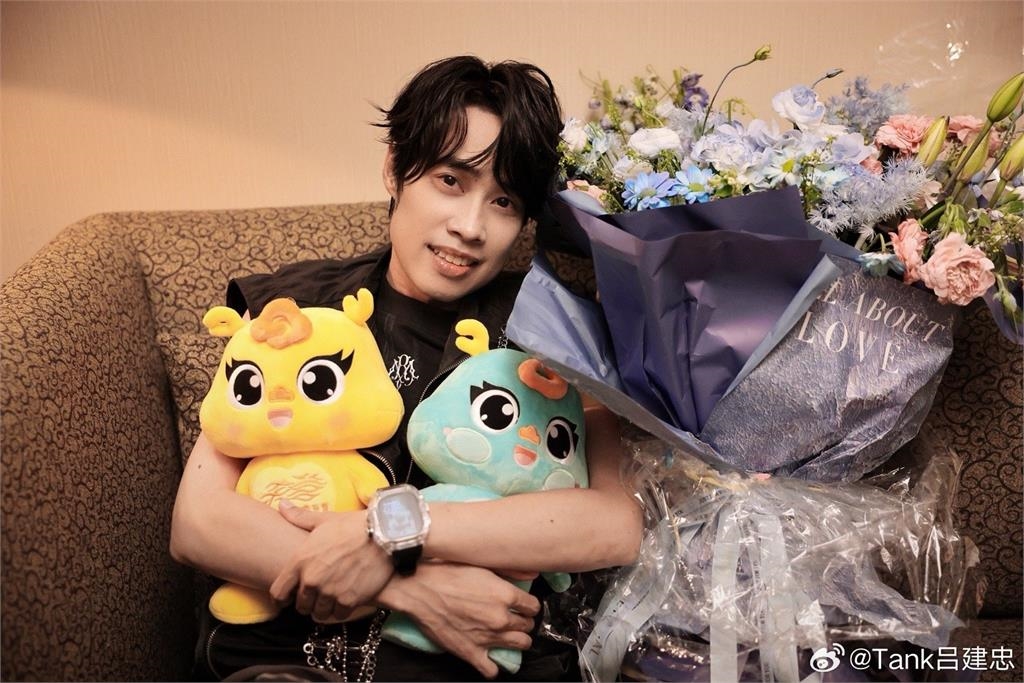 TANK移植心肝「靠攏中國」全變了!昔患心臟病自爆「酗酒行徑」黑歷史遭起底