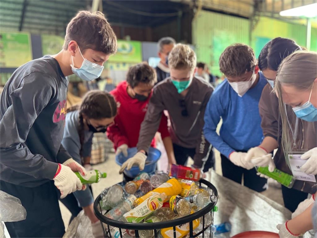 桃子腳國中小用課程體驗 與美國學伴用行動傳遞感恩與關懷