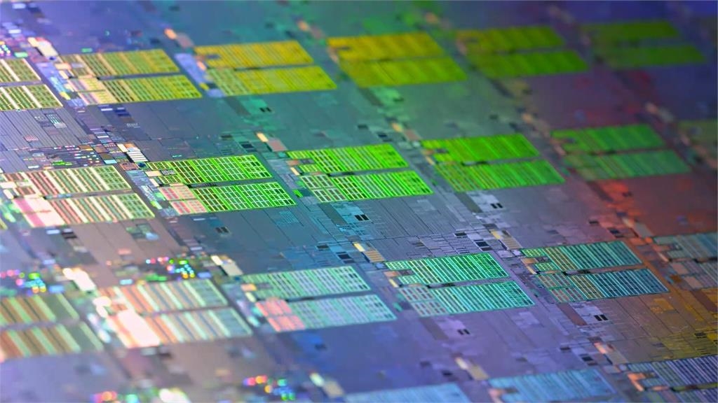 美國關稅豁免清單曝！　電腦、智慧手機、晶片都入列