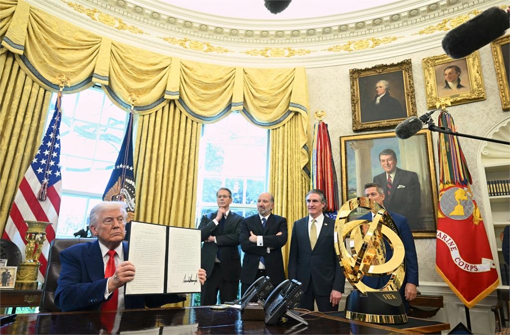 美國公布對等關稅「獲免清單」！投資達人預言「週一台股起飛」：對1產業利多