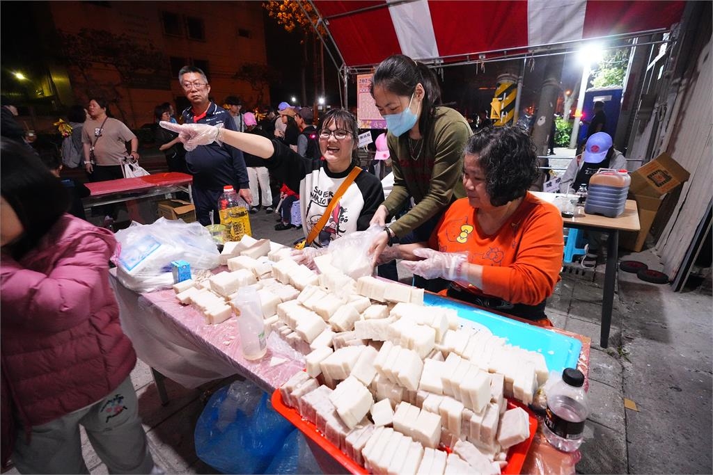 快新聞／大甲媽遶境圓滿落幕　「鹿峰點心站」溫暖補給信徒前行