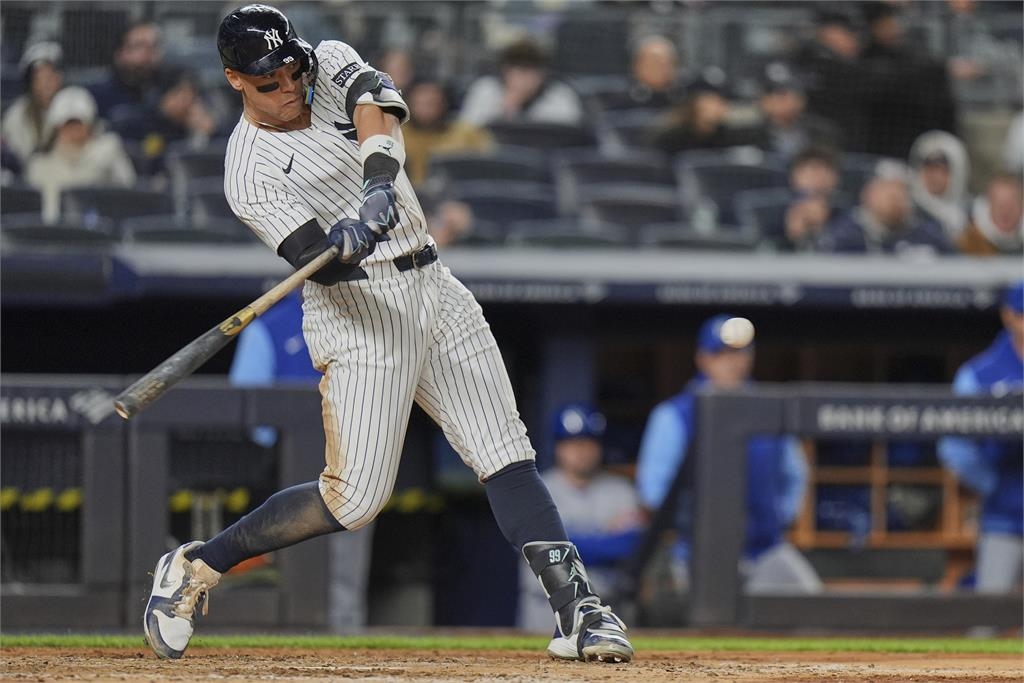 MLB(影)／比大谷還久！「法官」沉寂10場終於開轟　洋基4：3橫掃皇家