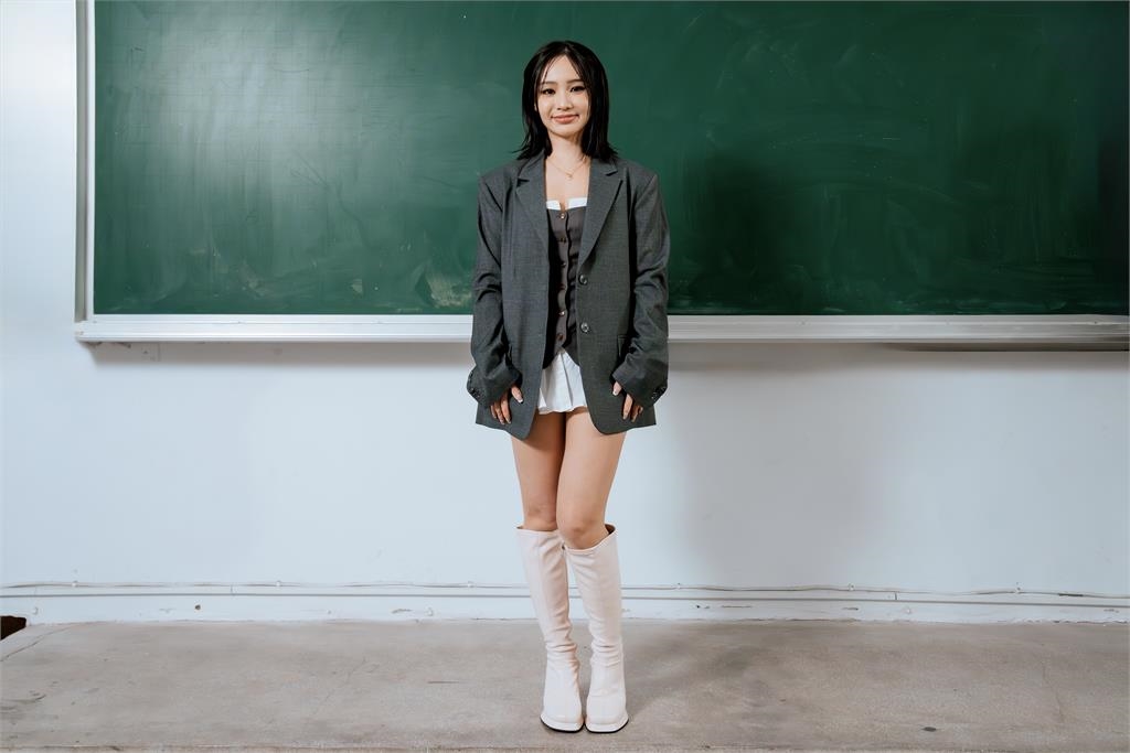 《愛你》主唱陳芳語甩合約問題合作恩師！他親揭未合作「1關鍵」內幕