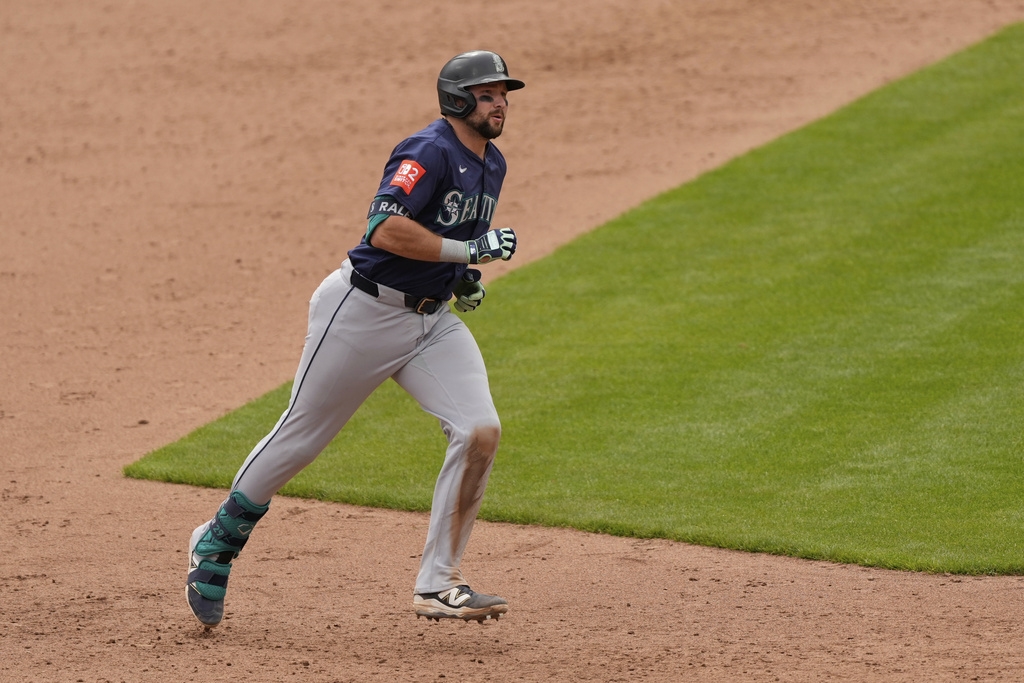 MLB(影)/大谷翔平、法官都靠邊站 運動家23歲重砲登全壘打王寶座