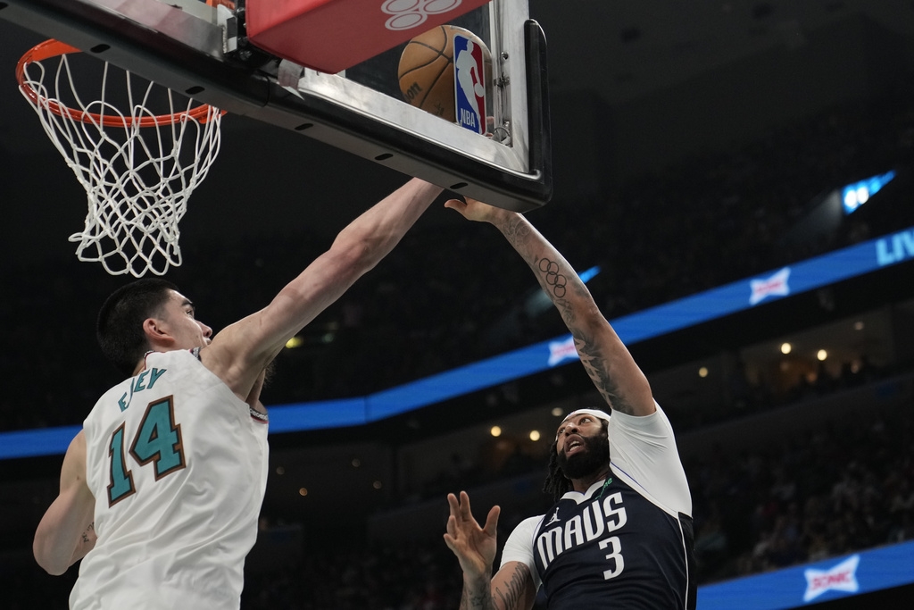 NBA(影)／一眉哥砍40分無力逆轉！獨行俠季後賽夢碎　莫蘭特帶隊晉級