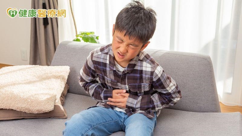 14歲少年長達7年腸胃不適、狂掉體重！　靠這手術重獲新生