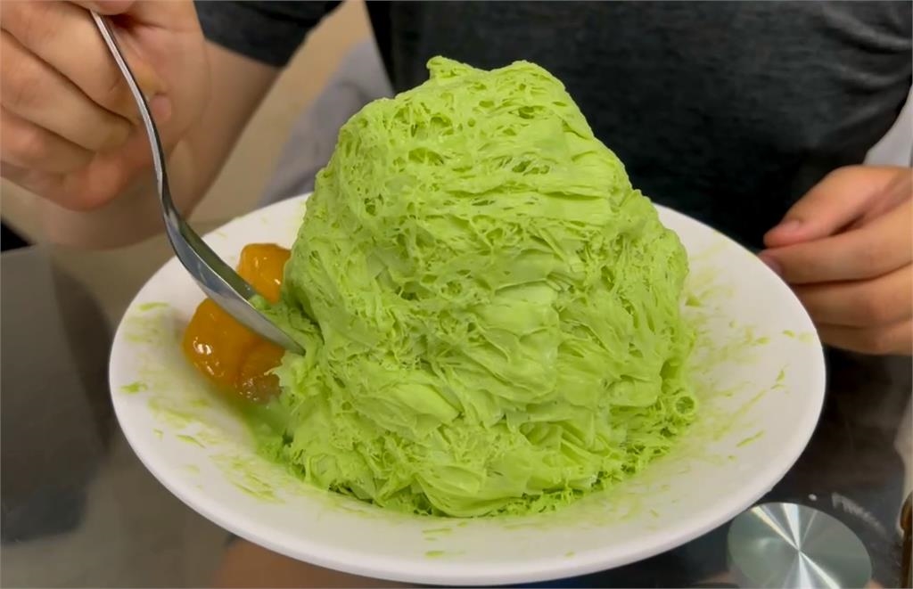 1元也拗！男「買55元冰給54元」被拒留負評　店家說話了