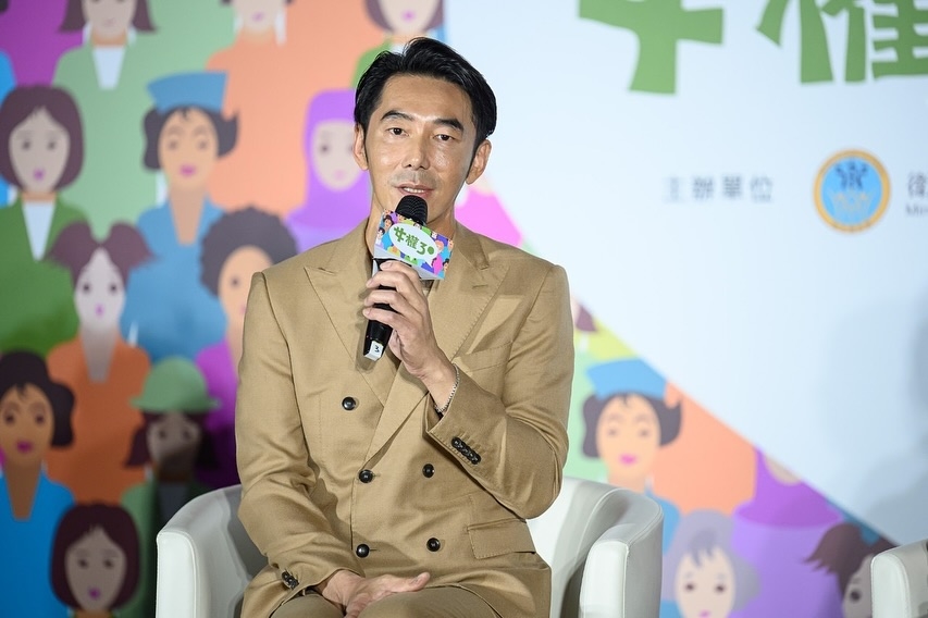 李李仁入境馬來西亞「遭扣留2小時」連牙齒也掉了!他親揭悲慘現況