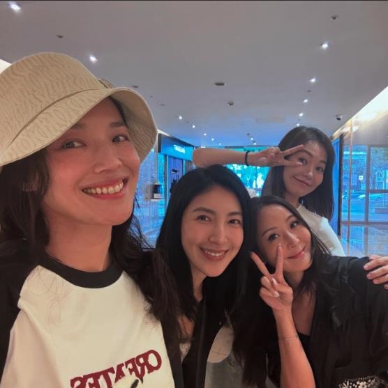 捲柯文哲「不雅片」風波！舒淇上傳原況照「2女神也在場」網驚：竟然…