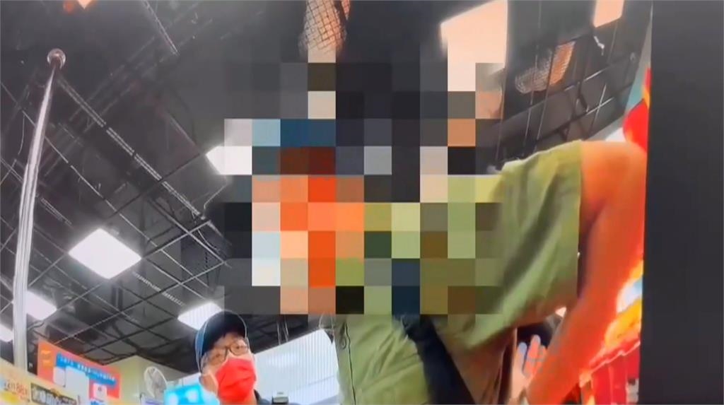 超噁心！　超商熟食區驚見「小蟲吃麵包」畫面曝光