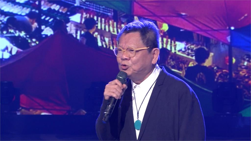 鄭進一化療後現身! 神采奕奕與白冰冰玩鬧鬥嘴