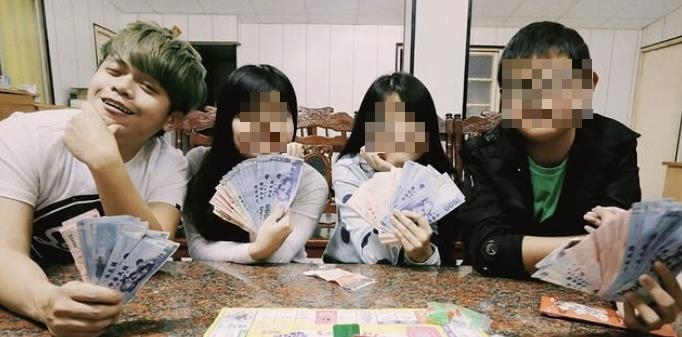 蔡阿嘎「阿嬤離世」爆爭產疑雲!天后闆妹1句「釣出二伯現身」全網不捨