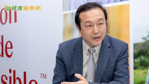 45歲男主管近視暴增700度！醫：成人度數增加注意「這眼疾」