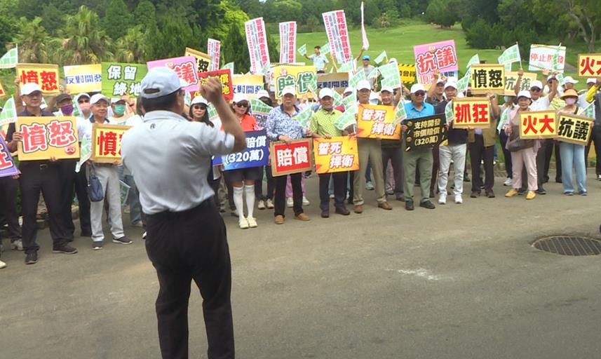 興農台中球場最終日！　會員要「一證換一證」索擊球權