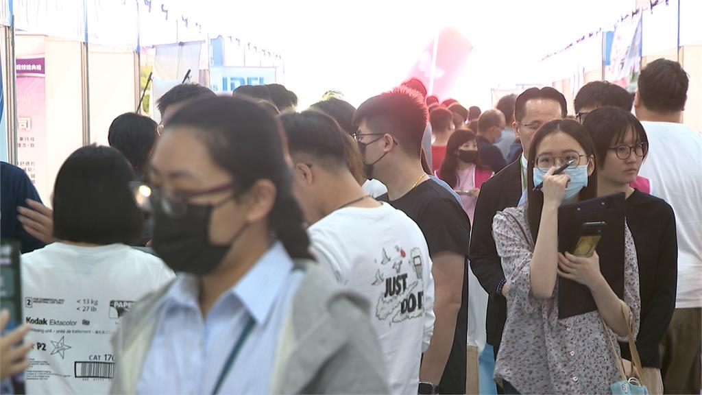 新北校園就博會明志科大登場　69家廠商祭高薪上看50K