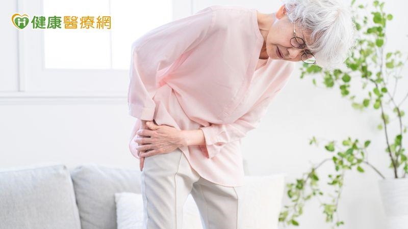 天氣一變坐骨神經就痛？醫揭氣溫變化關聯　教你4招緩解