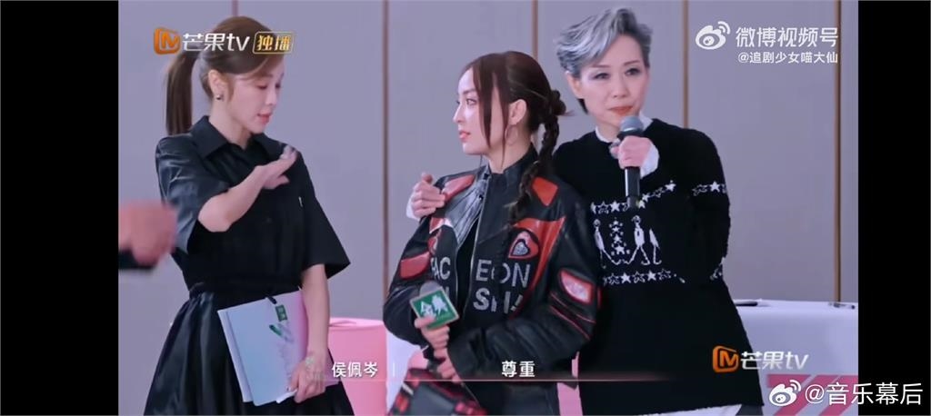 侯佩岑「3度搶人」慘遭無情拒！搥胸狂喊「真誠1句」中國網流淚：太有風度