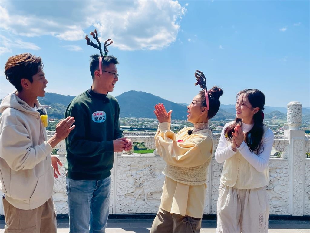 《綜藝新時代》體驗百菇職人要去「逛包」楊繡惠超興奮！到現場怒喊「想被打得滿頭」