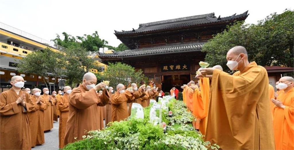 浴佛不只是「灌沐佛像」！專家：是灌溉我們心中那顆「清淨的種子」