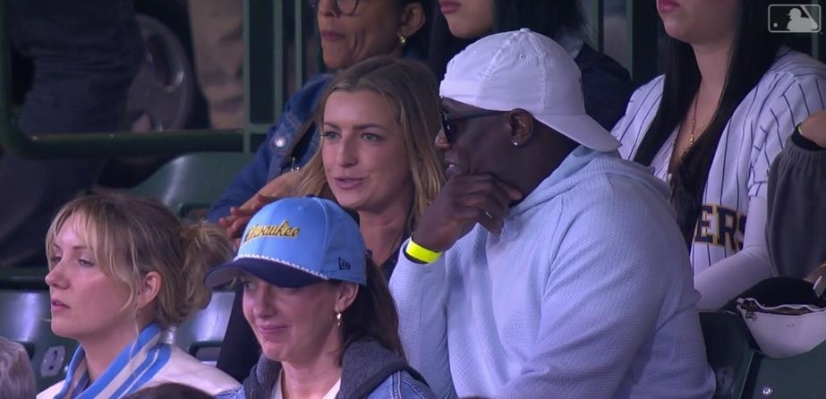 MLB(影)／球星老爸在現場看球　兒子敲出本季第一支安打幫助球隊獲勝