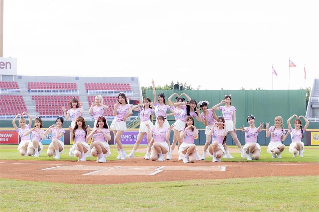 樂天「三本柱」合體嗨翻彩虹派對！選邊站力挺「猿氣」喊話最可愛