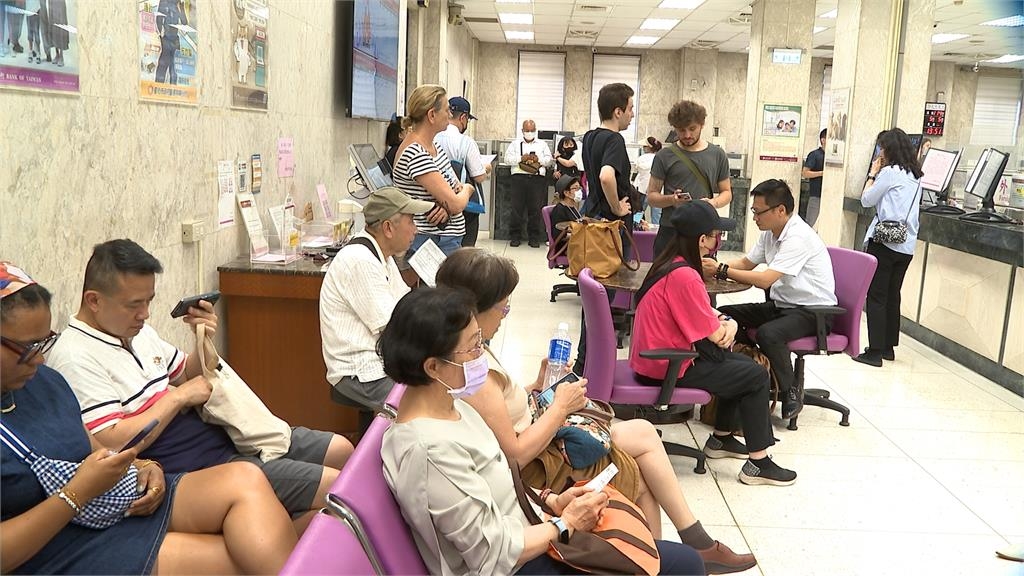 新台幣狂升一票人喊：出國變便宜！Cheap怒轟「蠢蛋」點名2案例揭隱憂