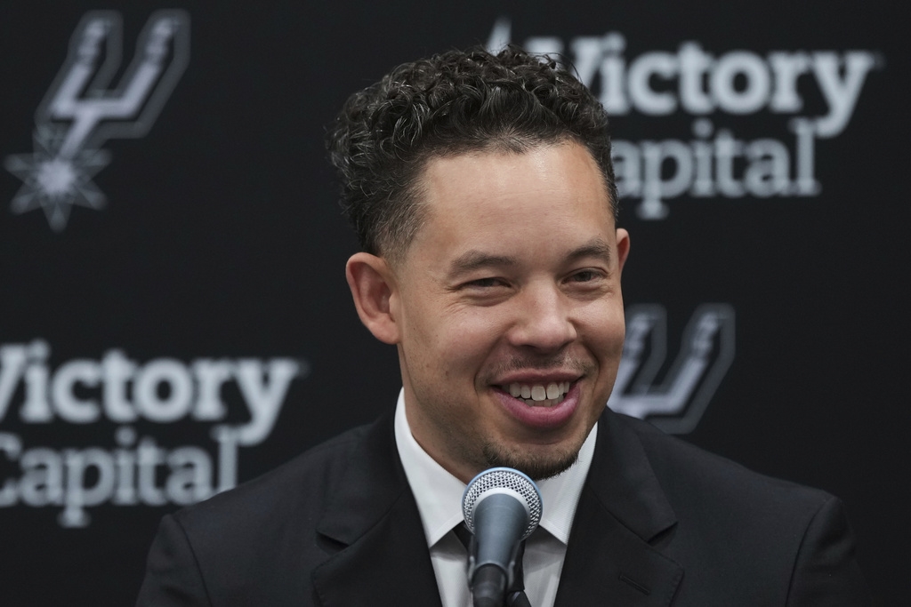 NBA(影)／馬刺「波總」中風後首度亮相　不再帶兵華麗轉身成球隊「老大」