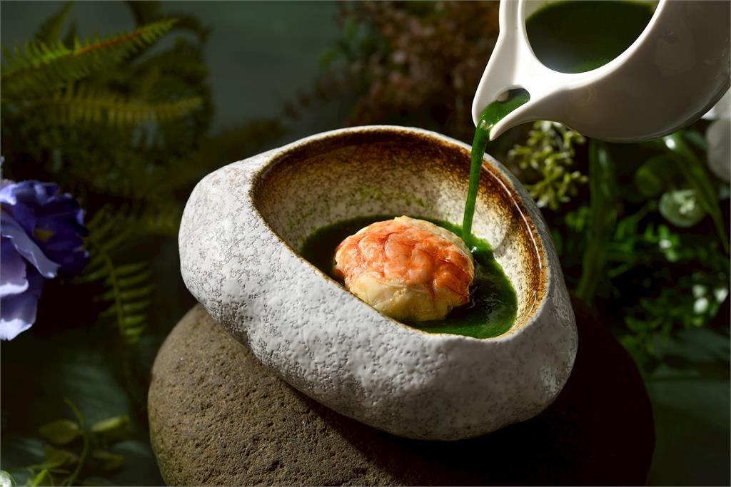 金帽獎主廚打造台法饗宴　青青會館「靜謐花園套餐」2人同行1人免費！