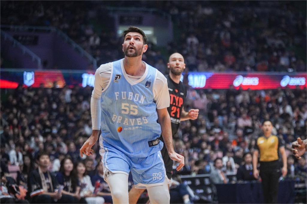 PLG(影)／總冠軍賽第2戰　領航猿92:81擊敗勇士扳成1勝1敗平手