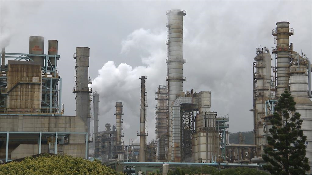 近50個月新低點過午夜再加油! 汽柴油再降1.1和1.2元!