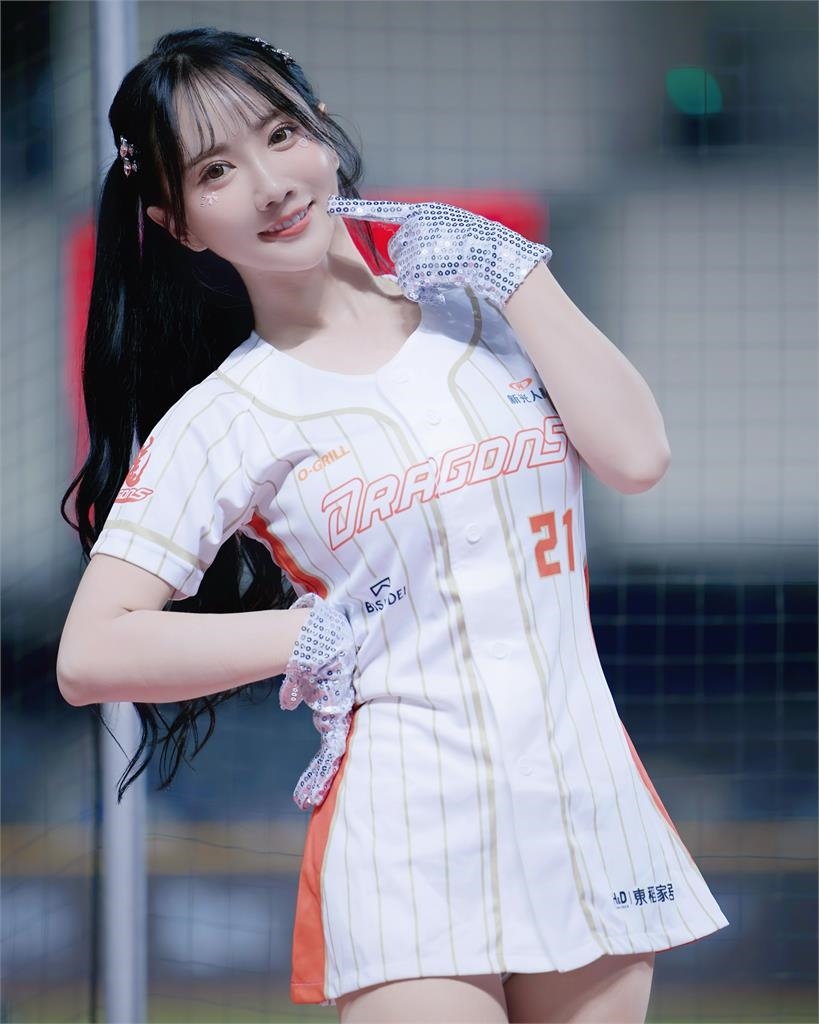 又是啦啦隊出事！小珍奶被爆曾「偷吃已婚男同事」超慘結局曝光