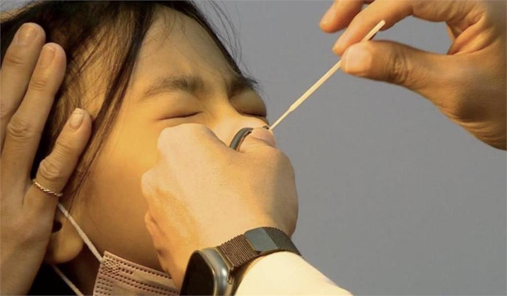 新冠疫情升溫「病毒」又進化了？冒1症狀「恐不是普通感冒」醫師示警了