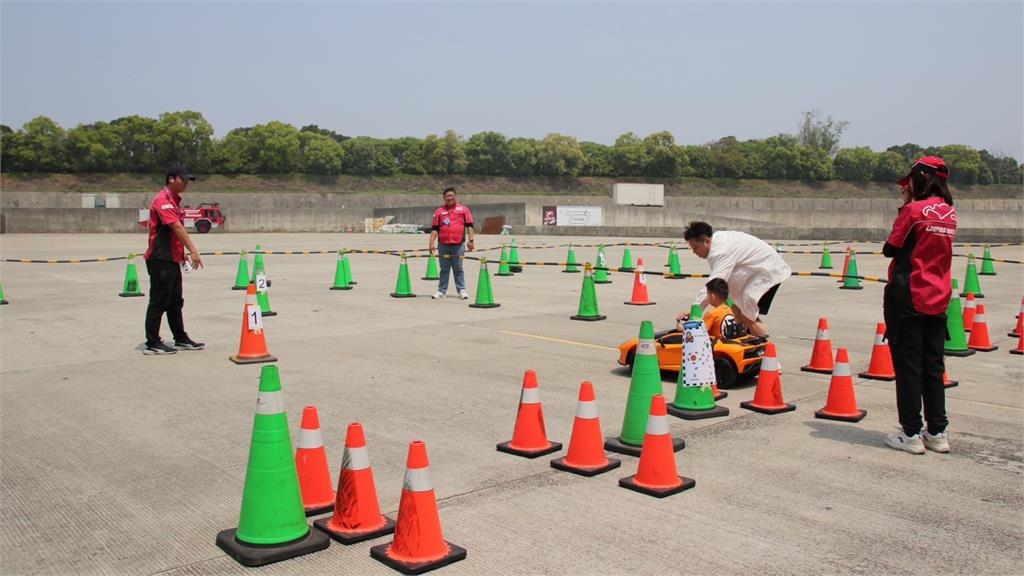 飄移錦標賽端午連假麗寶登場！上屆「總冠軍獻美技」失控駕駛學院成全台最大
