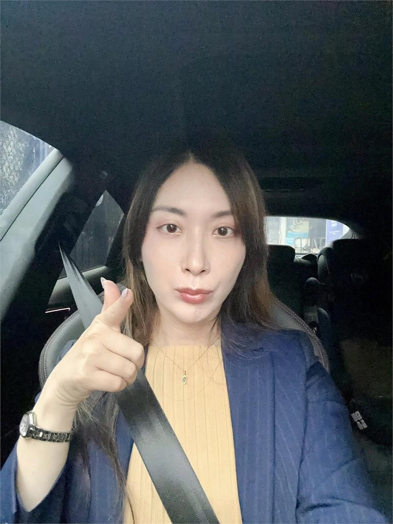 「最美檢察官」被長輩誤會曝尷尬過程 引酸民喊「像男人」他18字回嗆