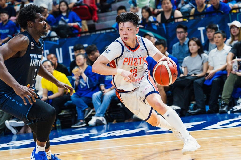 PLG(影)／總冠軍賽第4戰盧峻翔得最高28分　領航猿勝勇士2勝2敗追平