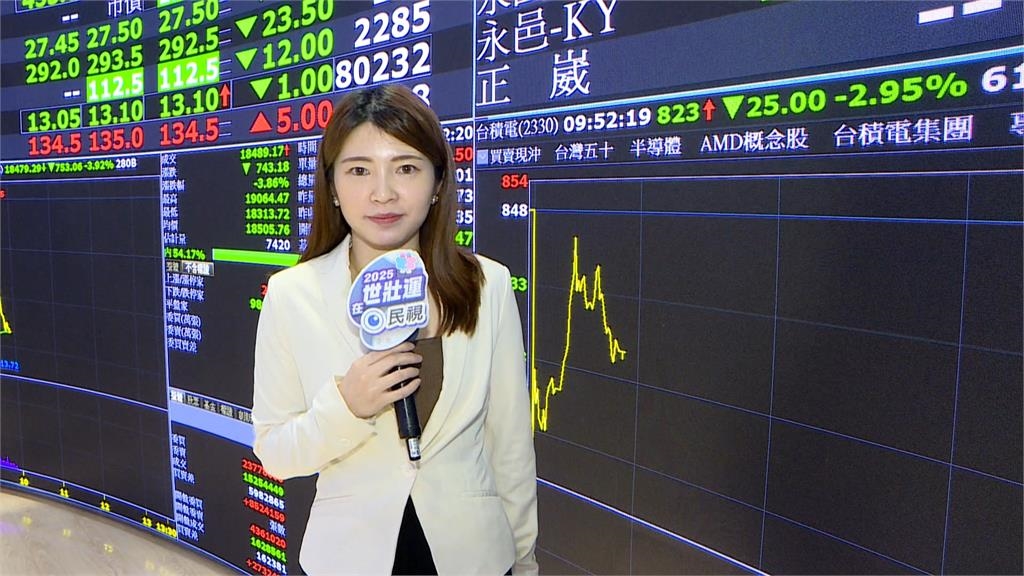 訪黃仁勳遊夜市自嘆「憑什麼」　主播葉為襄成粉絲翻譯機